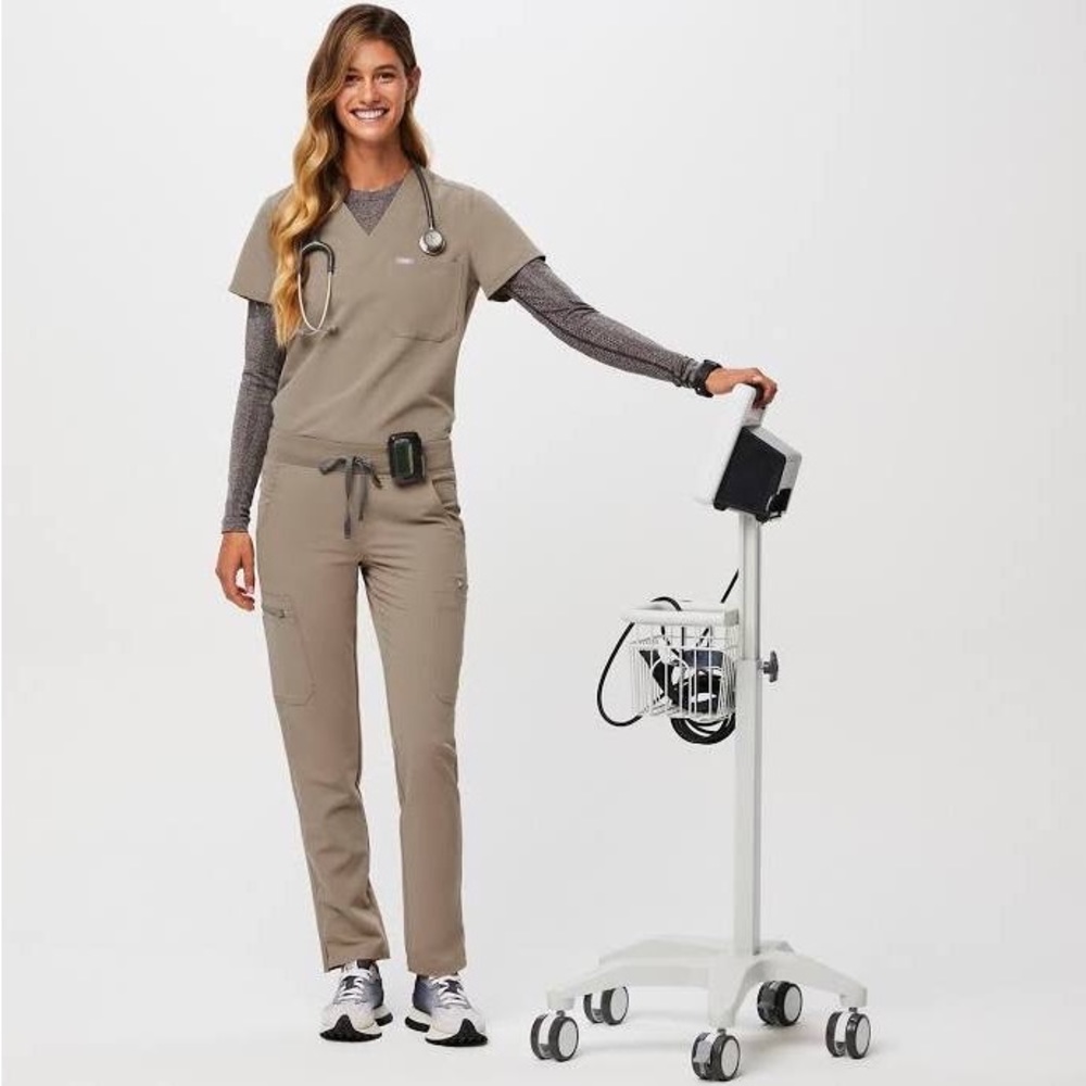Latte FIGS Scrub Set - XS / XS (TALL)